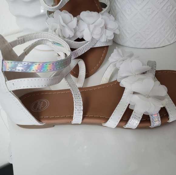 Bundle Girl shoes nwt (4pairs) - Picture 4 of 8